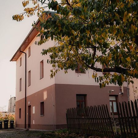 Apartmany Centrum Nový Bor Esterno foto