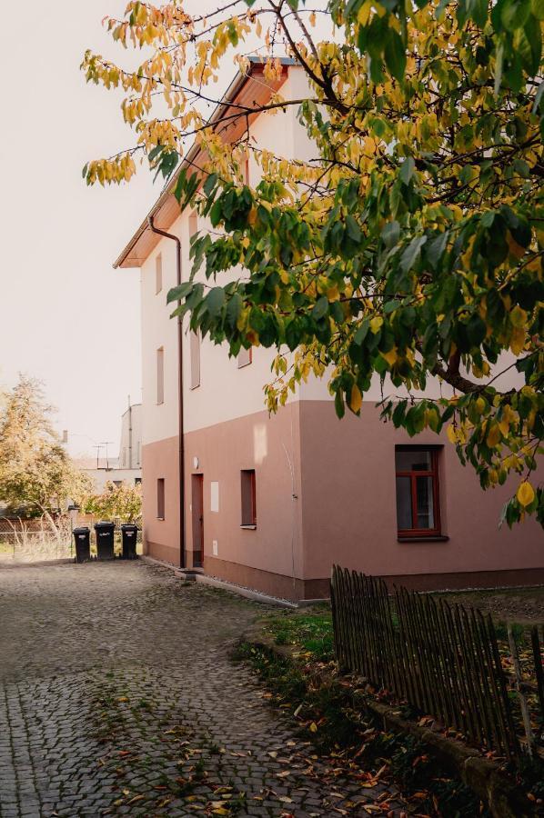Apartmany Centrum Nový Bor Esterno foto