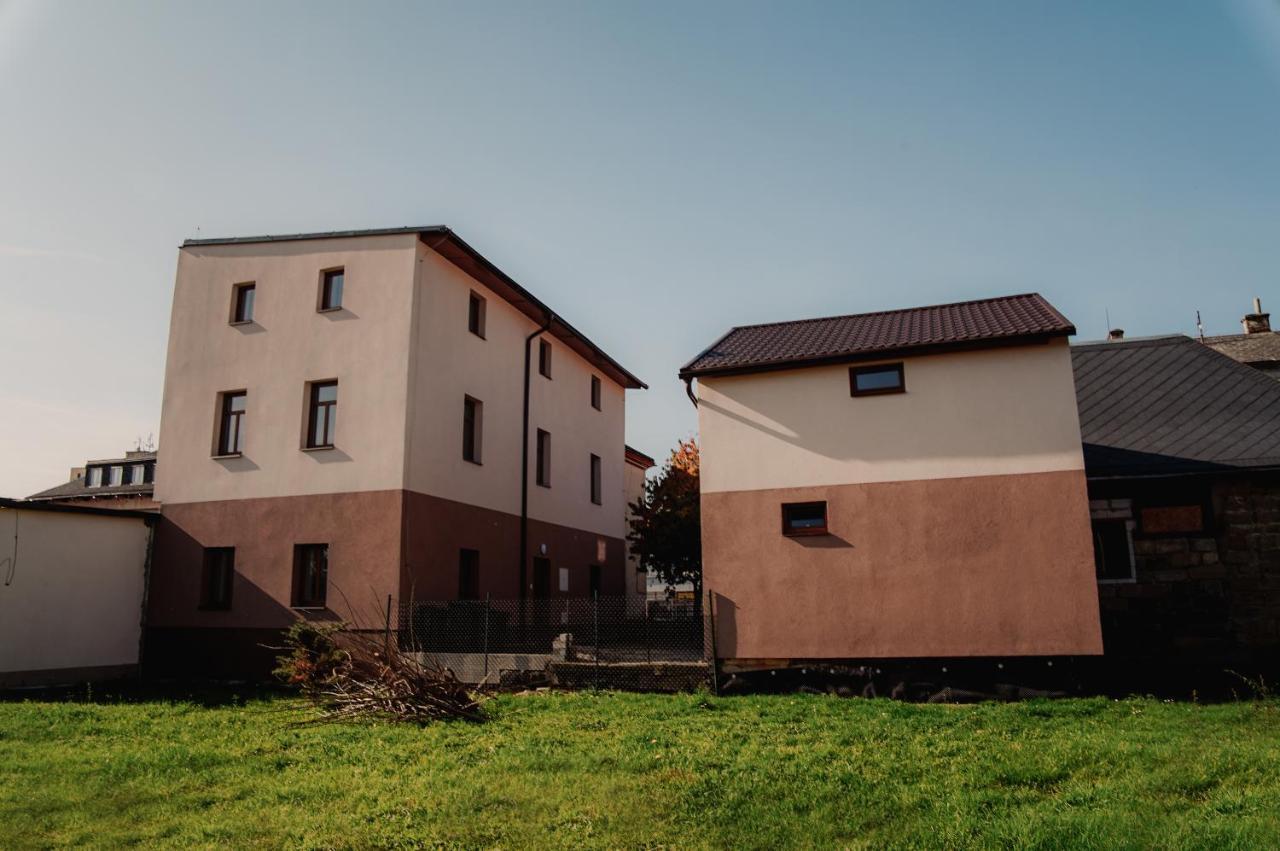 Apartmany Centrum Nový Bor Esterno foto